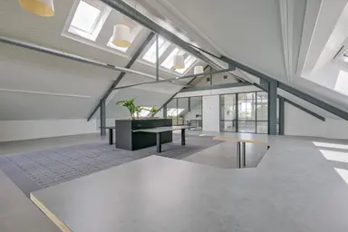 276m2 apartment to rent for 3000€/month in Noordschermerdijk 9, Oterleek