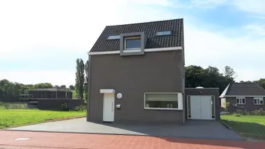 180m2 Haus zur Miete für 3500€/Monat in Anthemiahof, Vaesrade