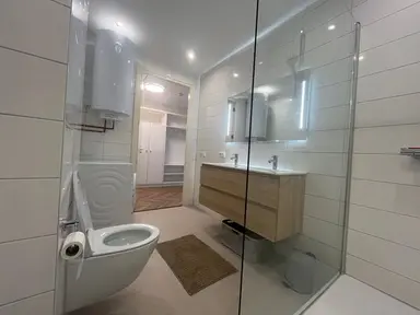 96m2 apartment to rent for 1965€/month in Kamstraat, Helmond