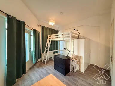 21m2 studio à louer pour 1150€/mois à Gouwestraat 1860, The Hague