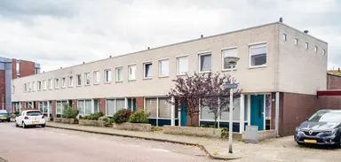 101m2 maison à louer pour 770.11€/mois à Helenastraat 84, Enschede