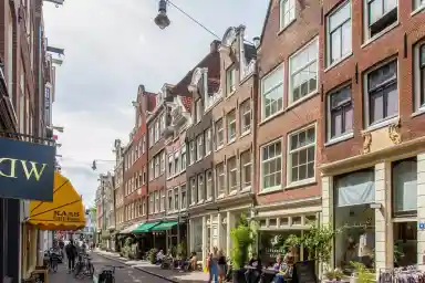 75m2 Appartamento in affitto per 2600€/mese a Runstraat, Amsterdam