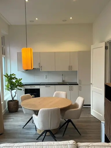 60m2 Wohnung zur Miete für 2700€/Monat in Mosterdsteeg, Leiden