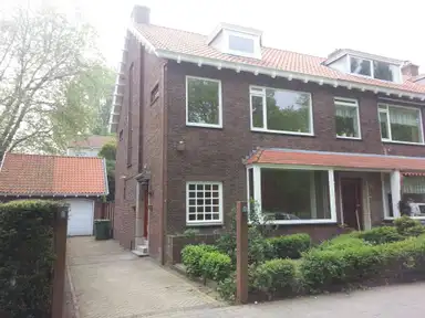 165m2 huis te huur voor 3450€/maand in Lindesingel 94, Rotterdam