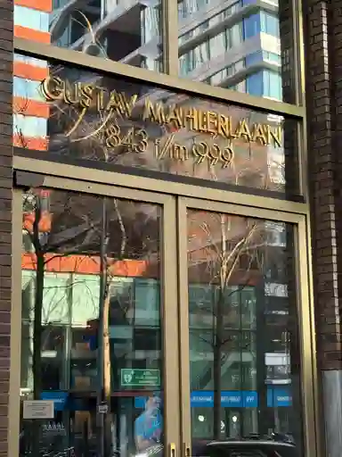 80m2 Appartamento in affitto per 3300€/mese a Gustav Mahlerlaan, Amsterdam