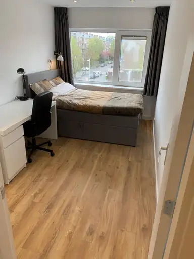 99μ² Δωμάτιο προς ενοικίαση για 450€/μήνα σε Nieuwe Laan, Amsterdam