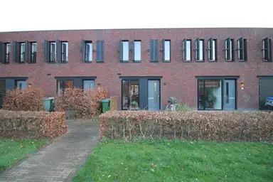 85m2 maison à louer pour 2400€/mois à Prinses van Polenstraat 26, Bavel