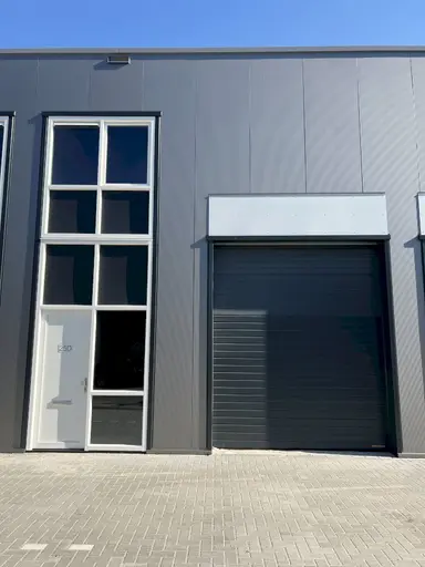 100m2 Appartement à louer pour 1025€/mois à Kalimantanstraat 25D, Enschede