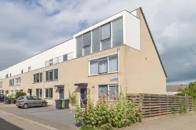 150m2 house to rent for 1595€/month in Bakemastraat 24, Groningen
