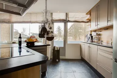 102m2 Appartamento in affitto per 2500€/mese a Van Boshuizenstraat 413, Amsterdam