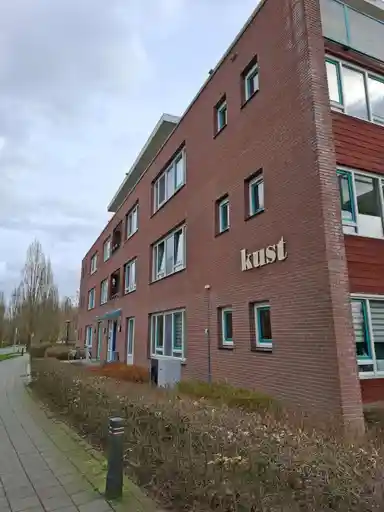 80m2 apartment to rent for 857.23€/month in De Boeg 104, Dronten