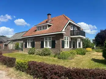 316m2 Casa in affitto per 1895€/mese a Wijkseweg, Terwolde