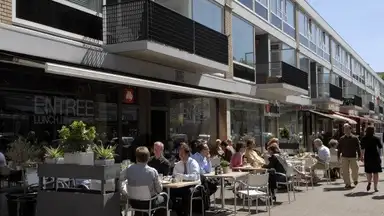 110m2 Wohnung zur Miete für 2195€/Monat in Van Bijlandtplaats, Rotterdam