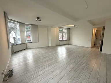 112m2 maison à louer pour 1580€/mois à Mergelweg, Maastricht