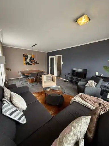 96m2 Appartement à louer pour 2350€/mois à Burgemeester Hazenberglaan 57, Rotterdam