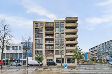 125m2 Appartement à louer pour 2600€/mois à Geerstraat 12C, Heerlen