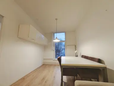 41m2 Appartement à louer pour 1700€/mois à Oostzeedijk Beneden, Rotterdam
