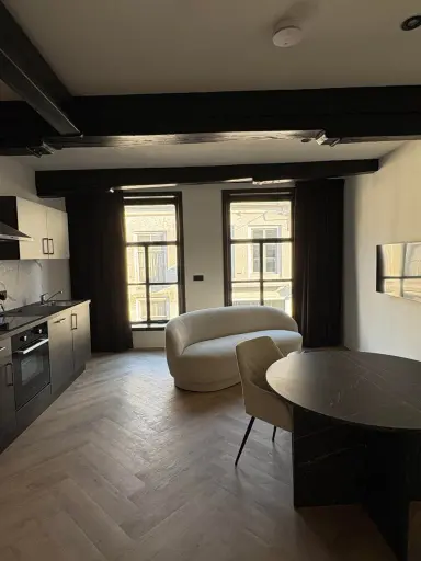 50m2 Appartamento in affitto per 1900€/mese a Vlasmarkt, Middelburg