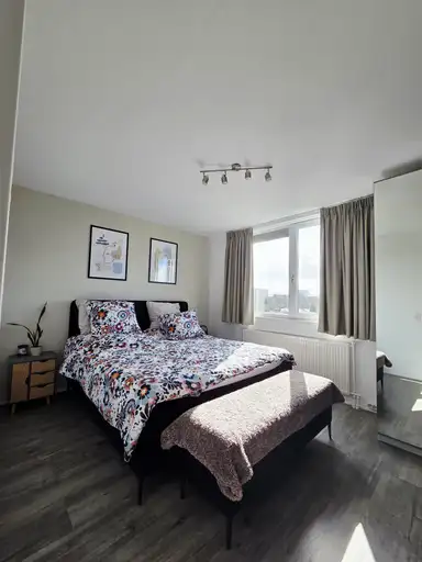 90m2 Camera in affitto per 1000€/mese a Leuvenstraat, Amsterdam
