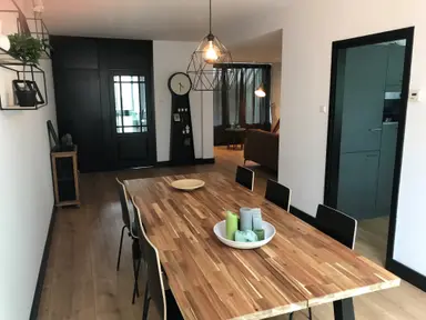 160m2 maison à louer pour 3500€/mois à Van den Berghlaan 607, Hoofddorp