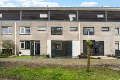 127m2 maison à louer pour 2300€/mois à Klinckaertschans 21, Zoetermeer