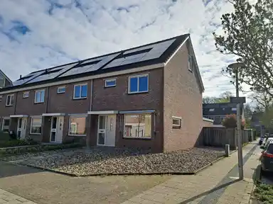 145m2 house to rent for 1235€/month in Potsweg 92, Enschede