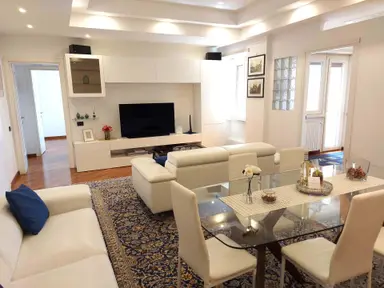 104m2 apartment to rent for 2800€/month in Rossum