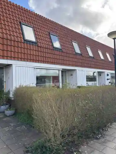 71m2 huis te huur voor 932€/maand in Notenlaan, Zaandam