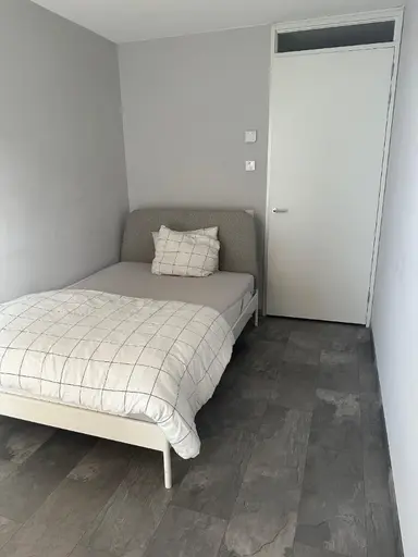 10m2 Chambre à louer pour 1000€/mois à Osdorpplein, Amsterdam