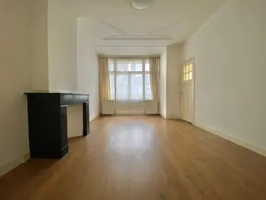 31m2 studio to rent for 942€/month in Valkenboskade, The Hague