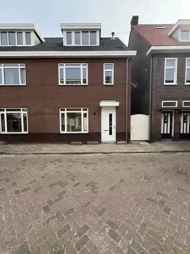 125m2 house to rent for 2495€/month in Kerkakkerstraat 1B, Eindhoven