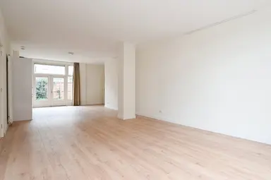 158m2 Casa in affitto per 2495€/mese a Wingerdstraat 61, The Hague