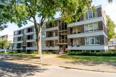 62m2 flat to rent for 767.87€/month in Schalmeistraat 33B, Maastricht