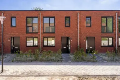94m2 house to rent for 1495€/month in Anna J. Cooperstraat, Almere