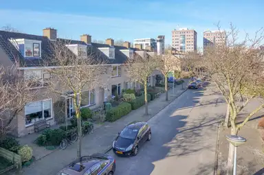 100m2 house to rent for 1850€/month in Justus van Effenstraat 10, Alkmaar