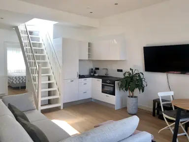 45m2 Appartement te huur voor 2300€/maand in Ceintuurbaan 234-4, Amsterdam