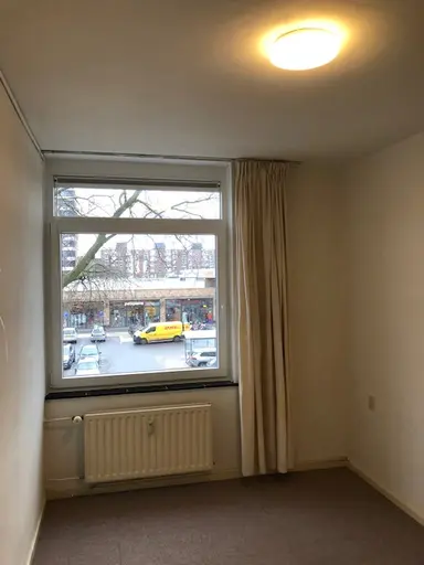 16m2 room to rent for 390€/month in Via Regia, Maastricht