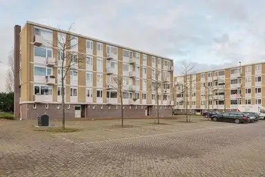 80m2 flat to rent for 939€/month in Engelenkampstraat, Sittard