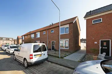 0m2 house to rent for 936.92€/month in Prinses Margrietstraat 7, Willemstad