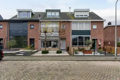 120m2 Haus zur Miete für 2350€/Monat in Jan van de Cappellestraat 12, Krimpen aan den IJssel