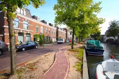 80m2 maison à louer pour 2495€/mois à Raamstraat, Leiden