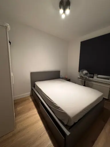 90m2 room to rent for 1000€/month in Katendrechtse Lagedijk, Rotterdam