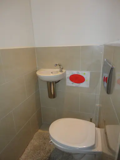 102m2 house to rent for 2750€/month in Newtonstraat, Amsterdam