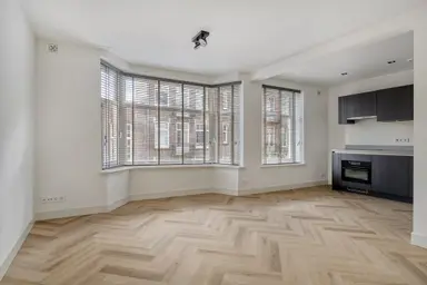 65m2 apartment to rent for 2500€/month in Pieter Aertszstraat 117-3, Amsterdam
