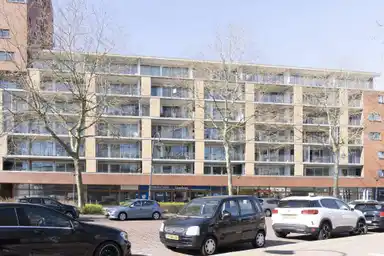 83μ² Διαμέρισμα προς ενοικίαση για 2250€/μήνα σε Guido Gezellestraat 22, Voorburg