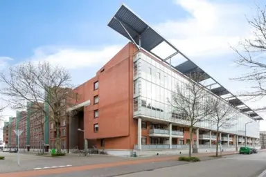 77m2 Appartement à louer pour 1030€/mois à Sphinxlunet 76, Maastricht