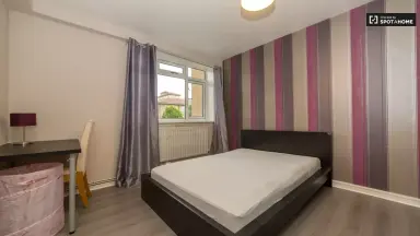 70μ² Δωμάτιο προς ενοικίαση για 1150€/μήνα σε C.T. Storkstraat, Hengelo