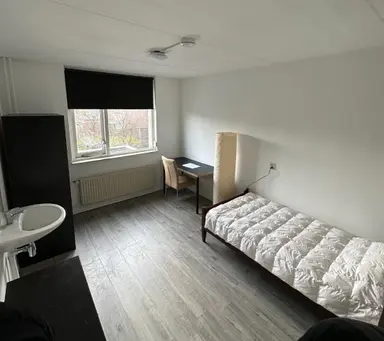 15m2 Chambre à louer pour 680€/mois à Granietstraat, Groningen