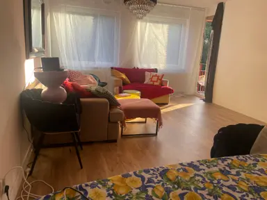 110m2 room to rent for 1000€/month in President Allendelaan, Amsterdam