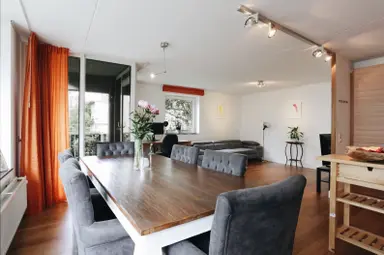 75m2 room to rent for 1300€/month in Jeltje de Bosch Kemperpad, Amsterdam
